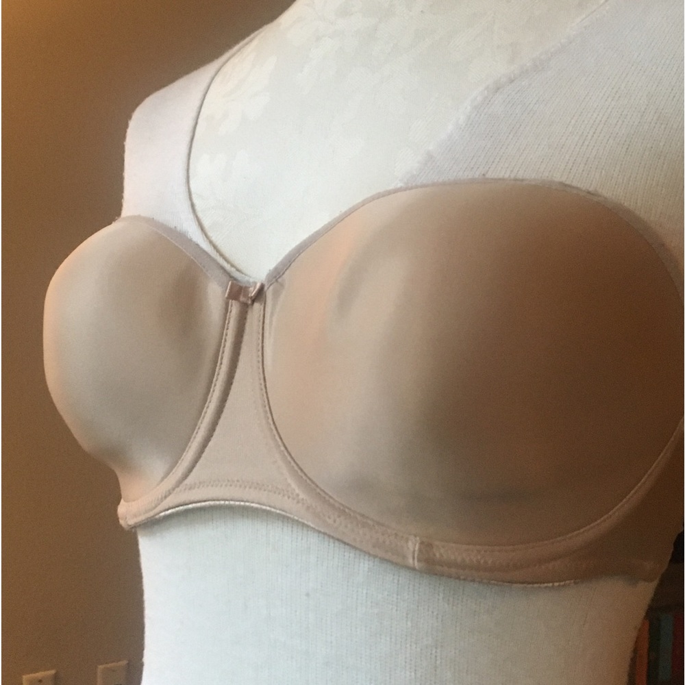 STRAPLESS, UNLINED Tan Bra w/ UNDERWIRE